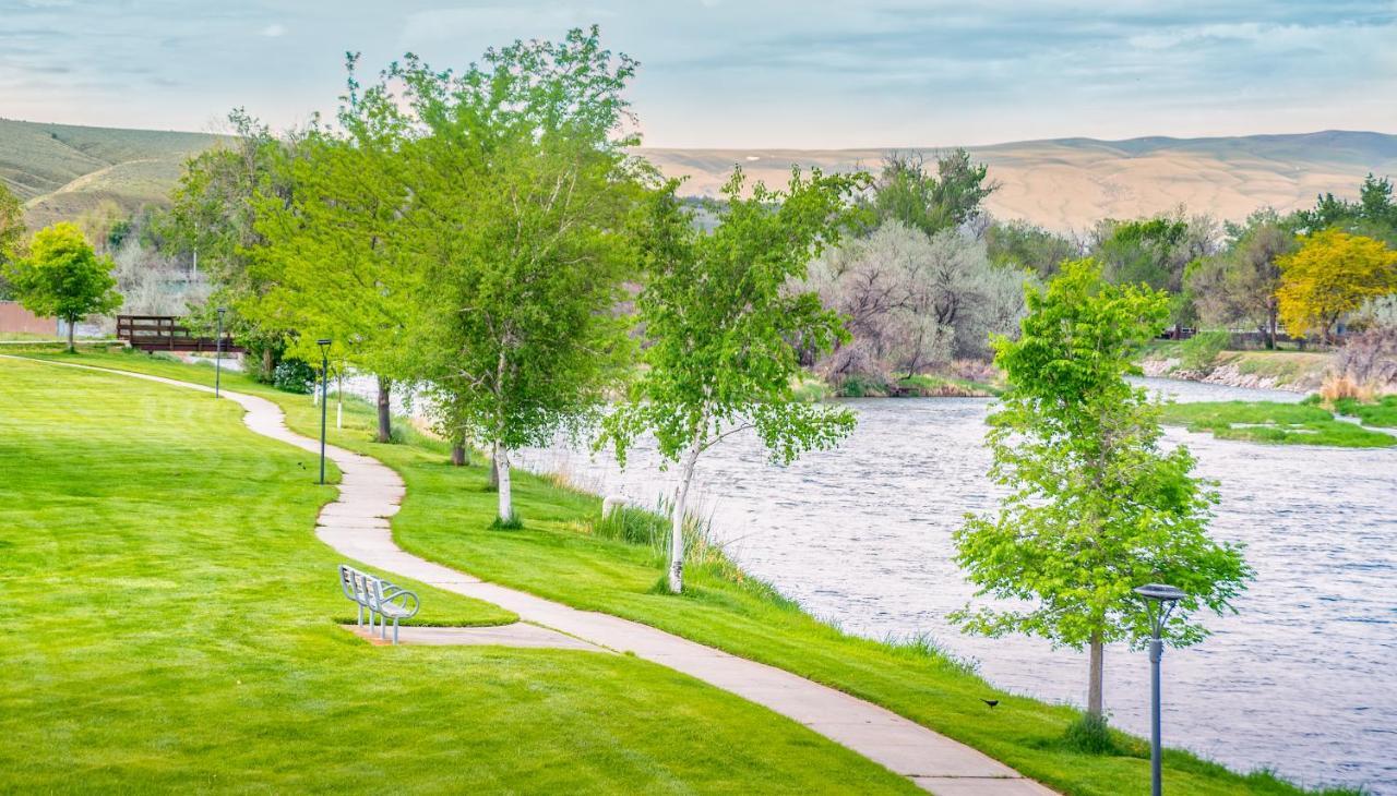 Let'S Go ! Fisherman, Families, Pools One Minute From Your Door, Comfort, Location Perfect, Amenity-Rich, Pup Friendly, Discover An Exceptional Wyoming Stay, Thermopolis River Walk Home At Hot Springs State Park, 'Where Families And Fisherman Stay' Luaran gambar